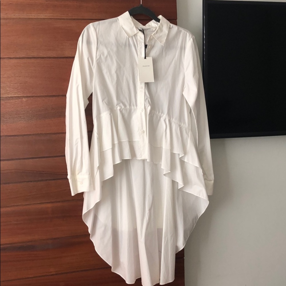 Zara white blouse. Size small. Never worn.